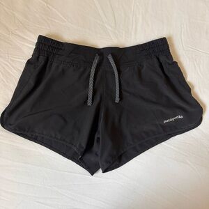 Patagonia shorts size small